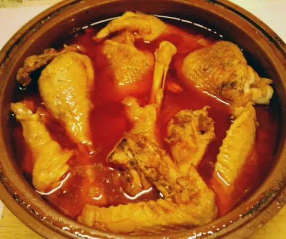 Kakaspörkölt káposztaágyon (cserépedényben) recept