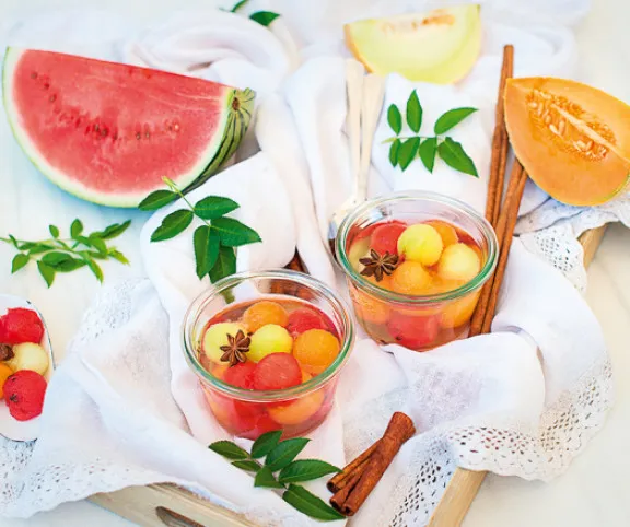 Édes-fuszeres dinnyesaláta recept