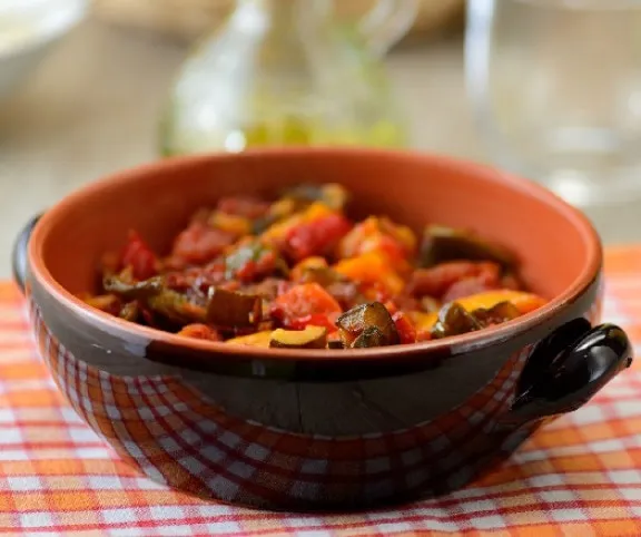 Cukkinis-padlizsános lecsó recept