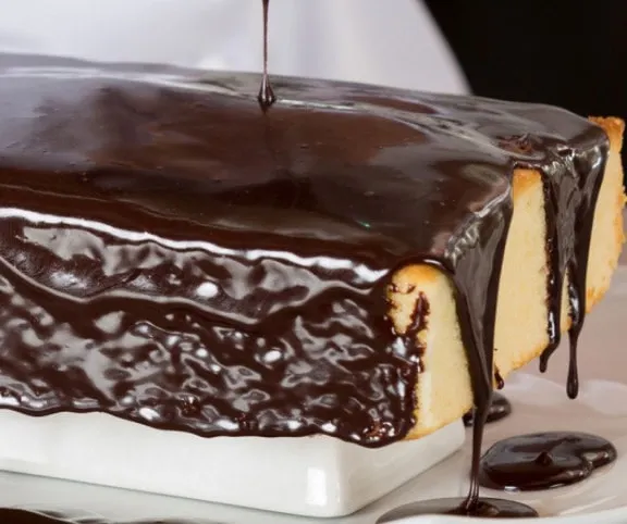 Piskóta csokiöntettel (menzás) recept