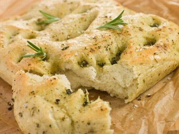 Focaccia - az olasz fűszeres kenyérlepény