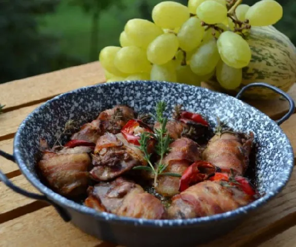 Baconbe göngyölt csirkemáj recept