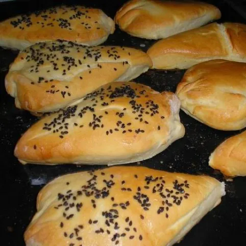 Kukoricás-fokhagymás buci recept