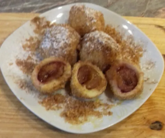 Fahéjas szilvás gombóc recept