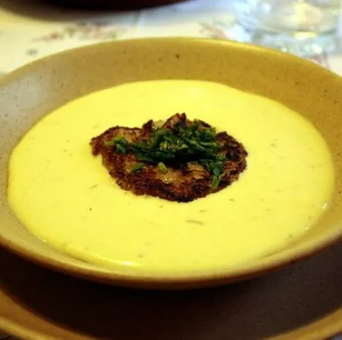 Sajtleves sörös sült kenyérrel recept