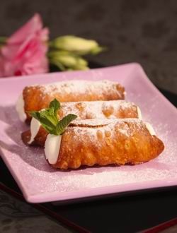 Narancsos ricotta-krémmel töltött cannoli