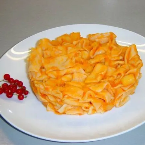 Burgonyás kocka (krumplis tészta, házi tésztából) recept