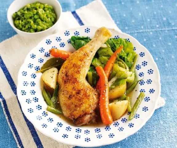 Fűszeres csirke zöldségekkel és borsópürével recept
