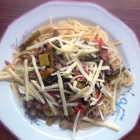 Spagetti baconnal és zöldspárgával recept