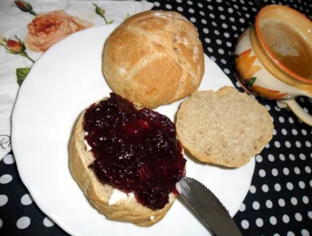 Tönkölyzsemle recept