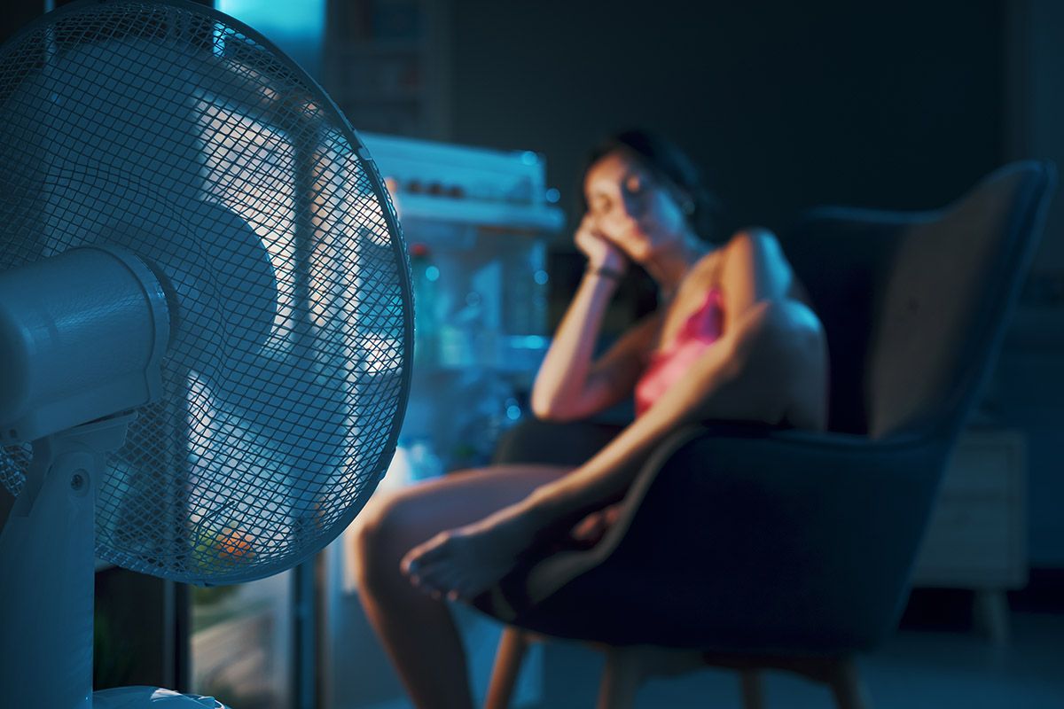 A bőrünk is megsínyli, ha megy a ventilátor egész éjszaka: a száj kicseperedése mellett bőrpírt, kellemetlen bőrfeszülést, szemgyulladást okozhat! (Fotó: Shutterstock)