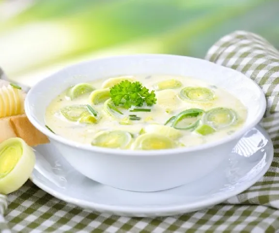 Sajtos póréleves recept