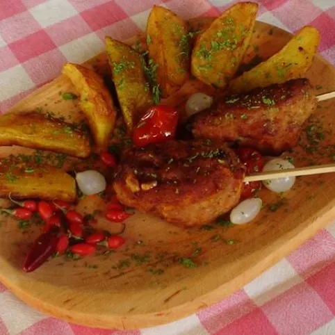 Zöldséges húsgolyó grillezve recept