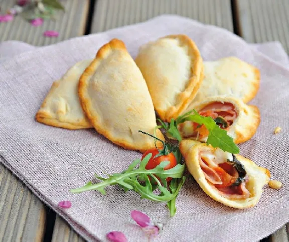 Töltött minipizzák recept