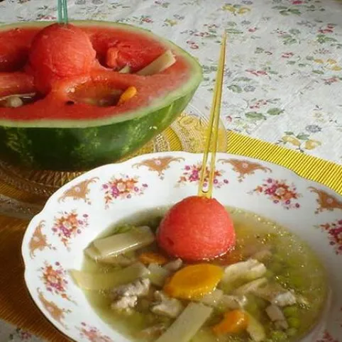 Húsos dinnyeleves recept
