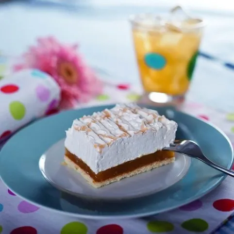 Pudingos őszibarackszelet recept
