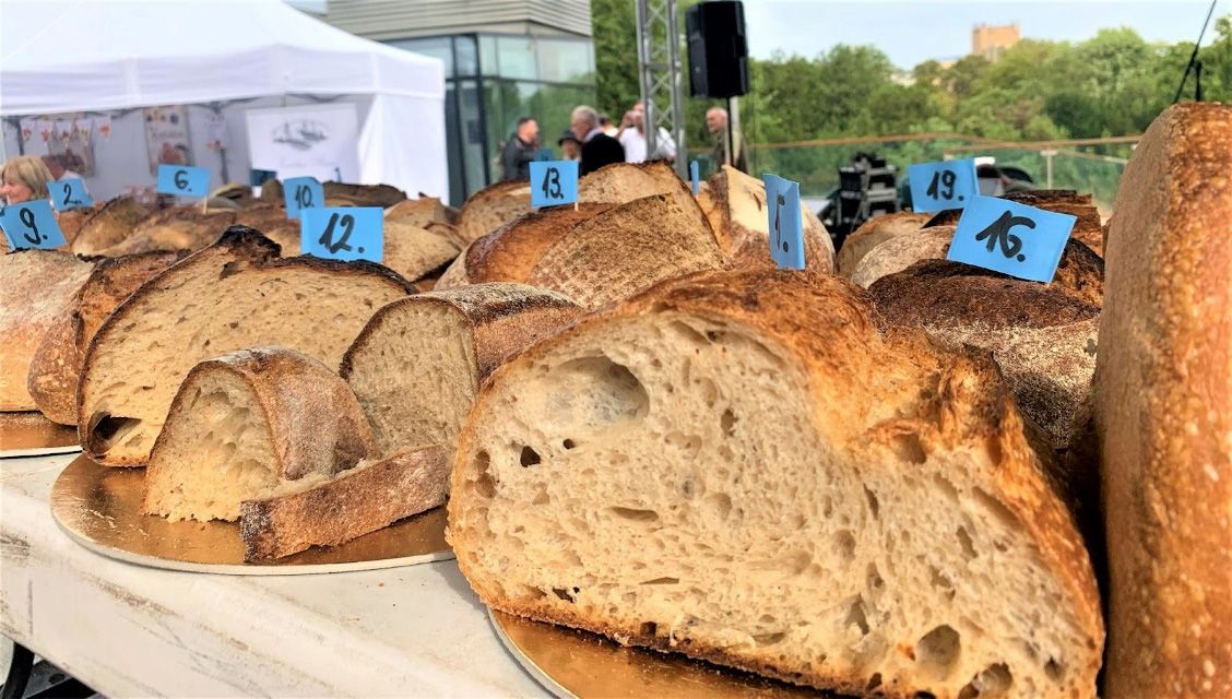 A zsűri a finomságok külsőjét, bélzetét és ízét értékelte (Fotó: kifli.hu)