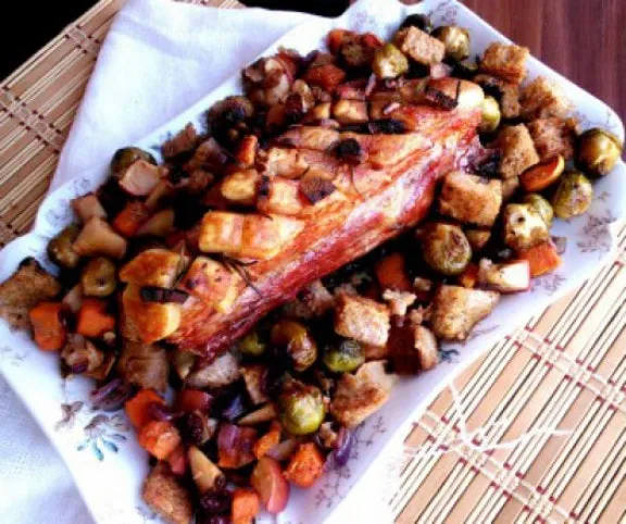 Lassan sült bőrös-csontos császár, sütőtökös-almás kelbimbóval  recept