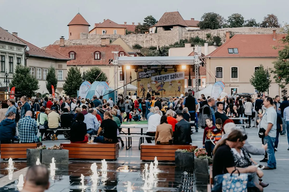 A borkóstolás mellett számos programmal várják a kilátogatókat