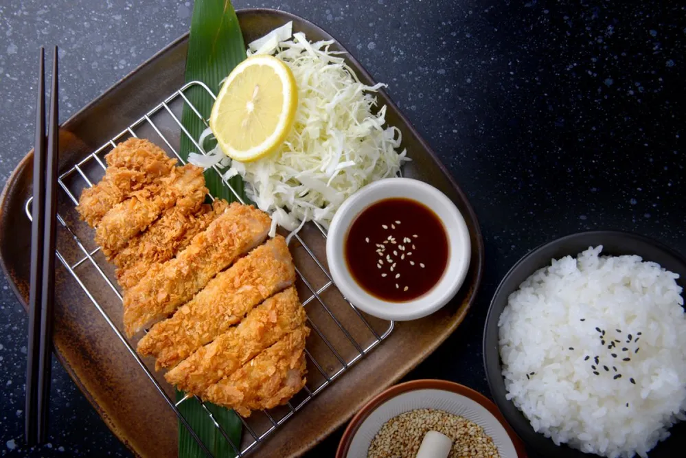 Tonkatsu, japán rántott szelet mangalicahúsból