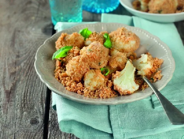 Zöldfűszeres morzsás karfiol recept