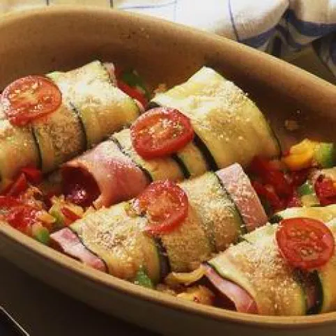 Töltött cukkinitekercs recept