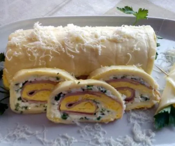 Tojásos-sonkás sajttekercs recept