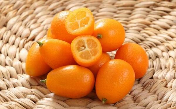 Kumquat, a diónyi édes-savanyú mini-mandarin