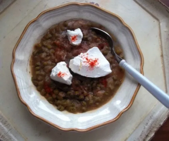 Egyszerű borsófőzelék pulykahússal recept