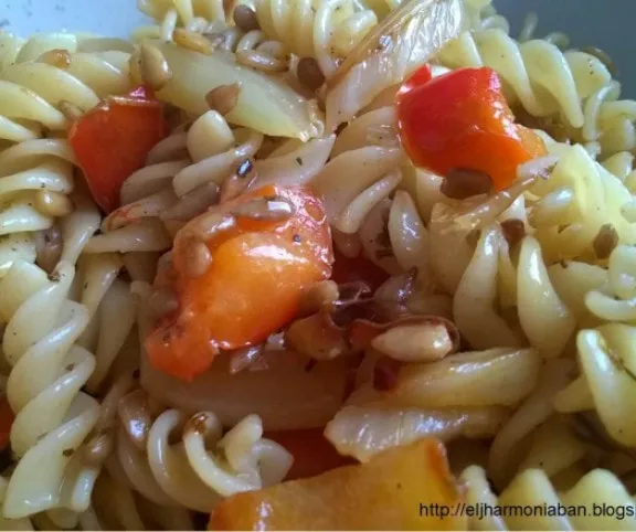Édesköményes tészta pirított magvakkal recept