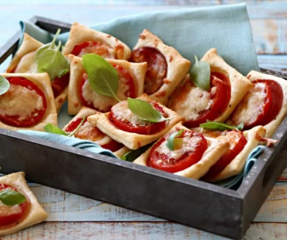 Sonkás-paradicsomos falatkák recept