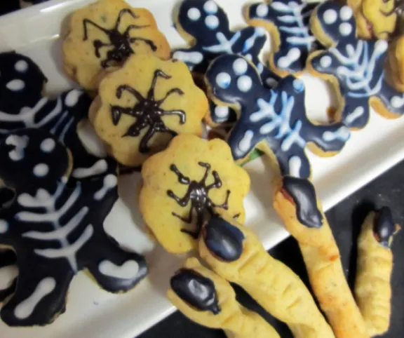 Halloweeni linzertál recept