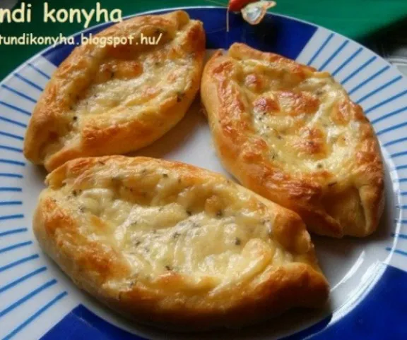 Török töltött pogácsa recept