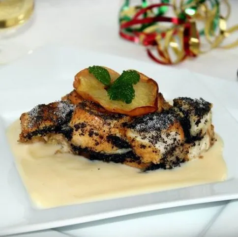 Mákos guba vaníliasodóval és sült almával recept
