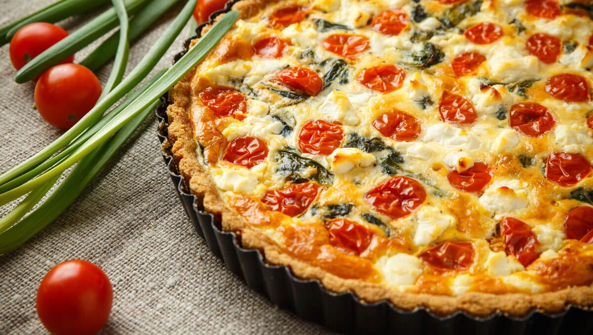 A koktélparadicsom egészen megbolondítja a quiche ízét (Shutterstock)