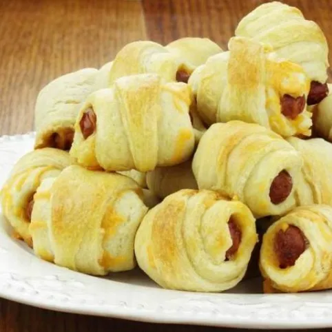 Virslivel töltött kifli recept