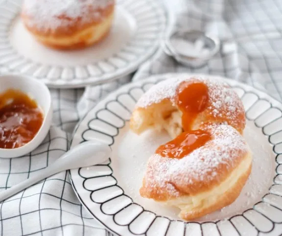 Klasszikus farsangi szalagos fánk recept