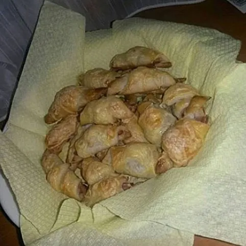 Fokhagymás-sajtos tekercs recept