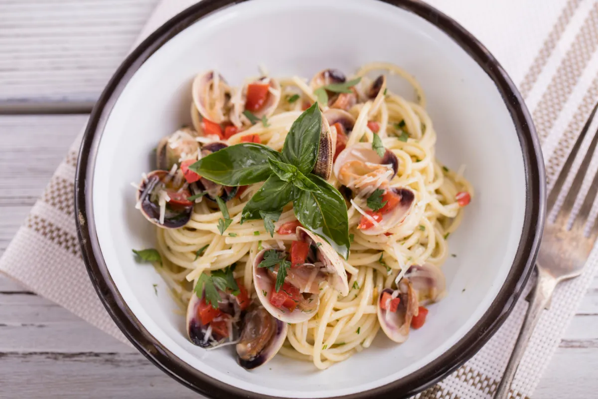 Spagetti friss kagylóval recept