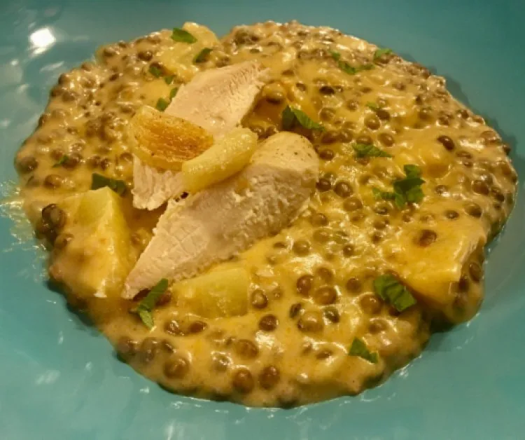 Joghurtos lencsefőzelék fokhagymás sült csirkével recept