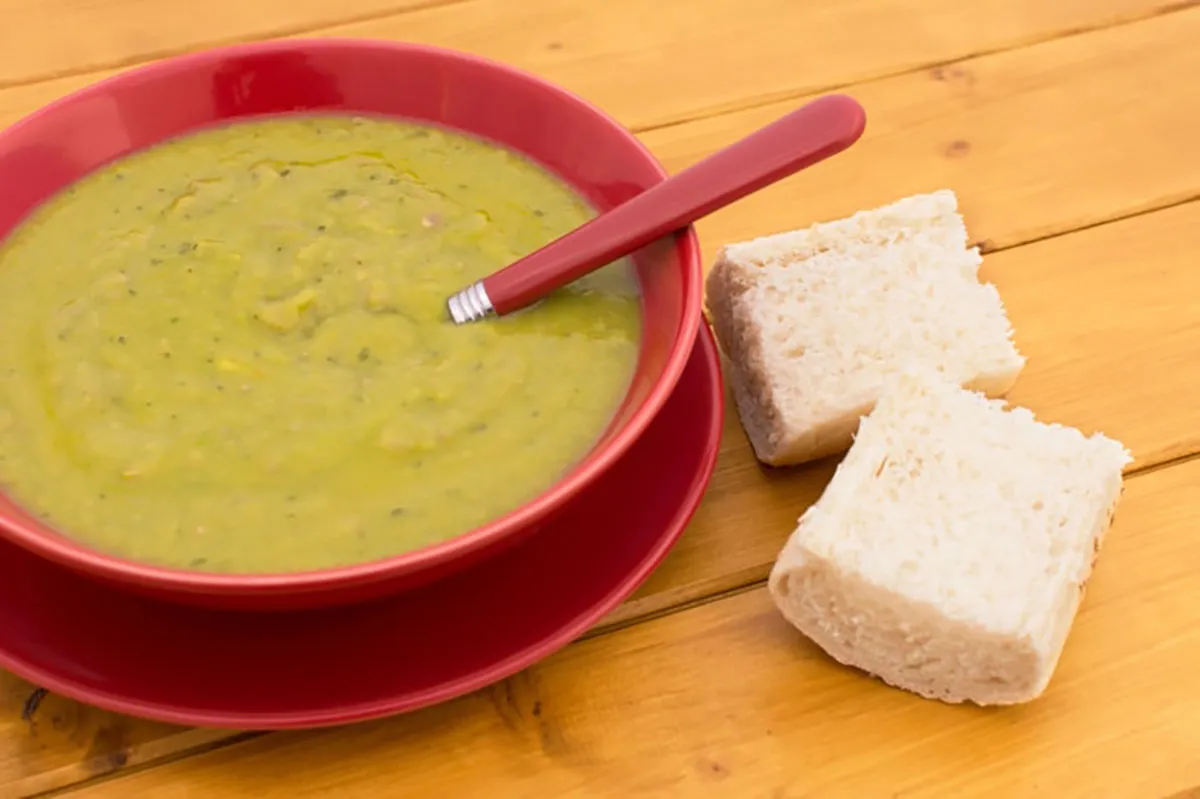 Zsenge zöldborsófőzelék  recept