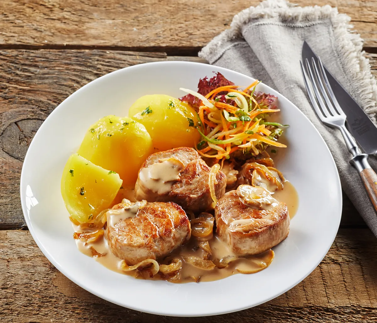 Tejszínes-hagymás szűzérmék recept