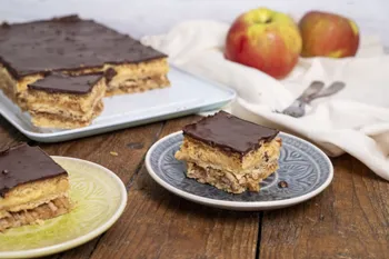 Roppanós csokis-almás krémes