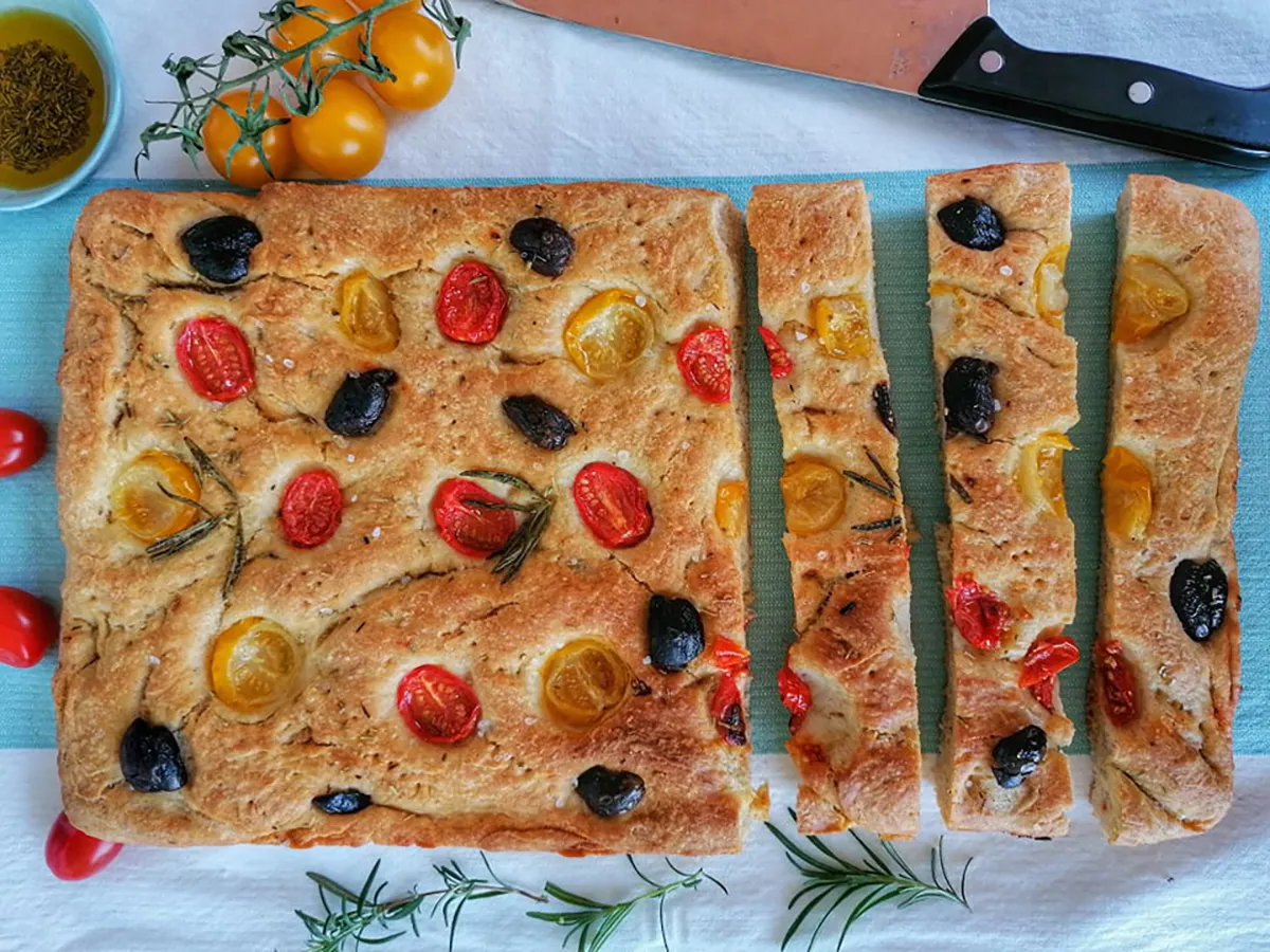 Koktélparadicsomos focaccia recept