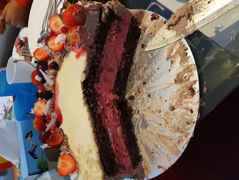 Erdeigyümölcsös torta recept