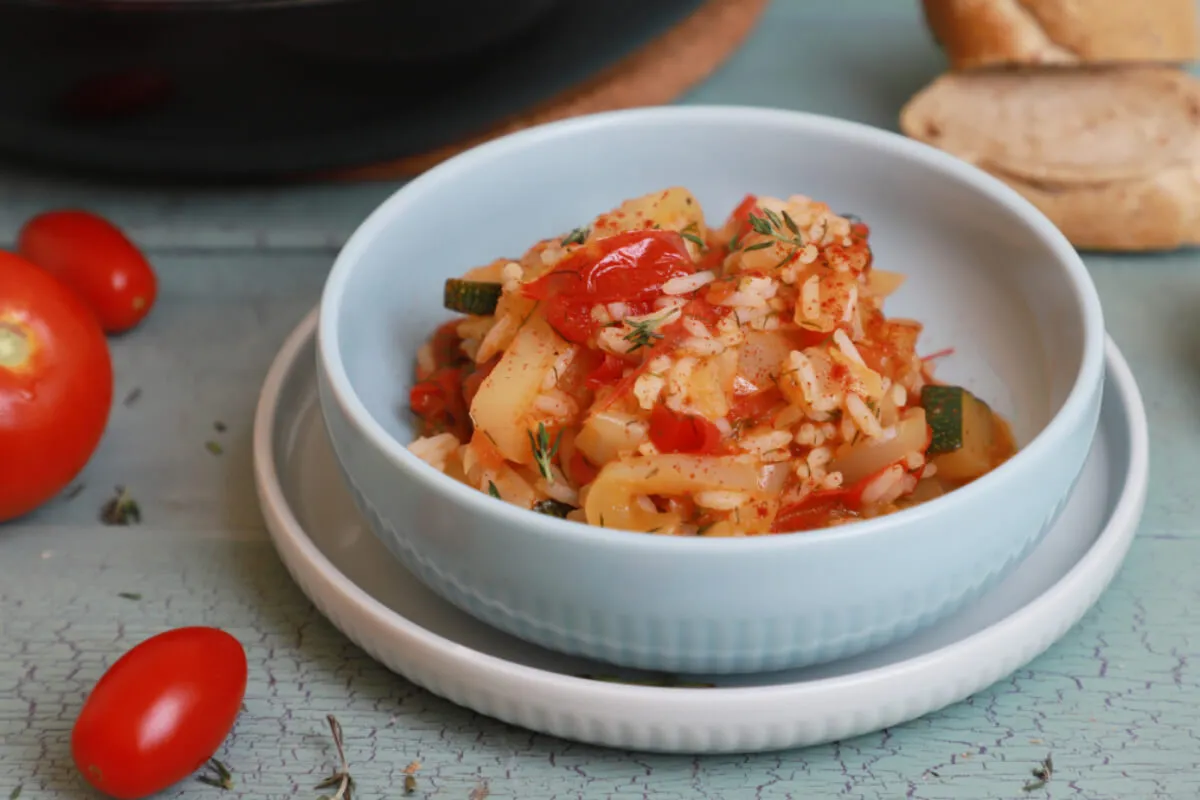 Kapros-rizses lecsó cukkinivel recept