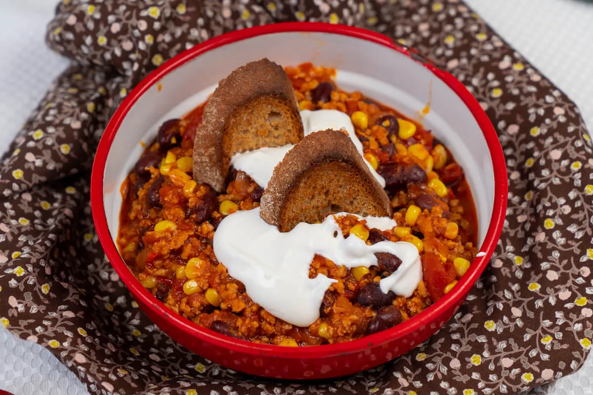 Egyszerű csilis bab recept