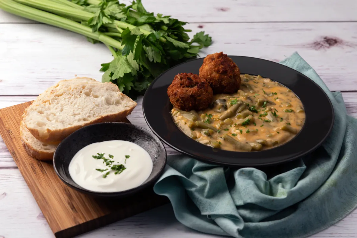 Zöldbabfőzelék fasírttal recept