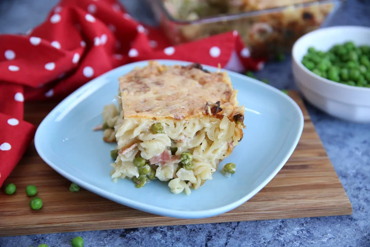 Sonkás-borsós rakott tészta recept