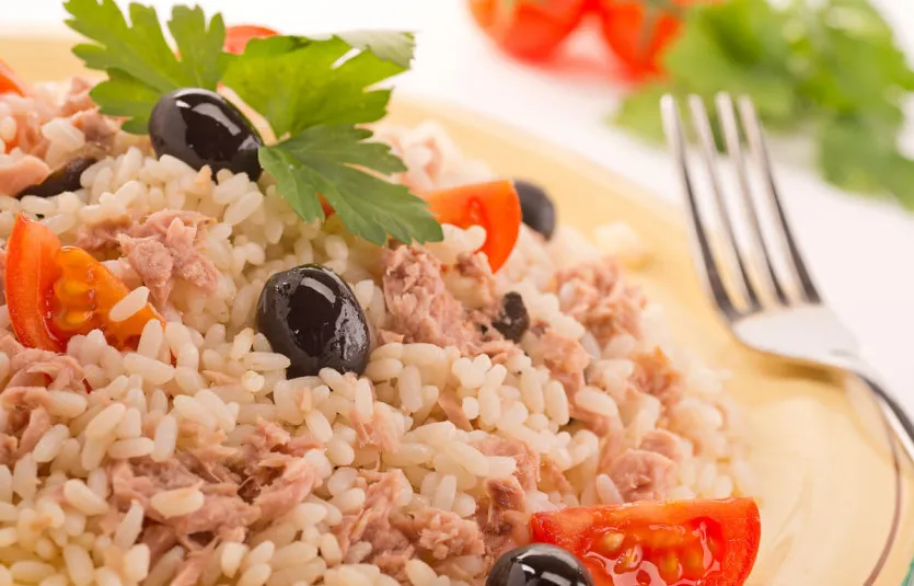 Paradicsomos-tonhalas rizottó recept